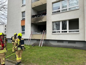 FW Ratingen: Balkonbrand macht Wohnung unbewohnbar