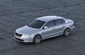 Skoda Auto Deutschland GmbH: SKODA Superb zählt zu den Besten der Besten (BILD)