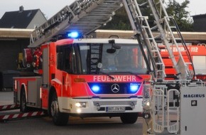 Feuerwehr Bottrop: FW-BOT: nächtliches Unwetter mit Starkregen, Orkanböen und Hagel beschäftigt die Feuerwehr