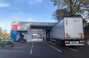 Kreispolizeibehörde Oberbergischer Kreis: POL-GM: LKW mit defekter Bremsanlage aus dem Verkehr gezogen