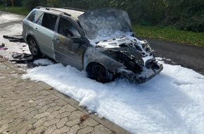 Verkehrsdirektion Mainz: POL-VDMZ: Brennender Pkw auf dem Parkplatz Bergkloster