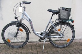 Polizeipräsidium Freiburg: POL-FR: Waldkirch: Von Kinderhand? / Bleibach: Unfallflucht / Denzlingen: Unfall mit zwei Fahrrädern / Waldkirch: Fahrradeigentümer gesucht