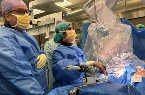 Unterstützungsbereich der Bundeswehr - Presse- und Informationszentrum: Neuer Impuls für Frauen in der Herzmedizin / Erstmals führt eine Frau in Deutschland einen kathetergestützten Trikuspidalklappenersatz über die Leistenvene durch