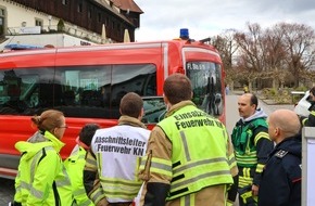 Feuerwehr Konstanz: FW Konstanz: &Ouml;lwehreinsatz im Hafen Konstanz