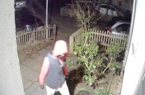 POL-H: Öffentlichkeitsfahndung: Wer kann Hinweise zur brandstiftenden Person geben? POL-H: Öffentlichkeitsfahndung: Wer kann Hinweise zur brandstiftenden Person geben?