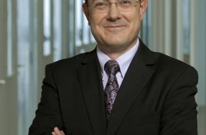 Santander Consumer Bank AG: Oliver Burda ist Arbeitsdirektor von Santander / Personalvorstand zum Arbeitsdirektor ernannt (BILD)