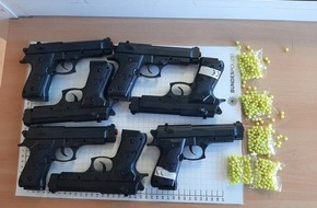 Bundespolizeidirektion Sankt Augustin: BPOL NRW: Beamte der Bundespolizei stellen sieben Softair Waffen bei Jugendlichen sicher +++Foto+++