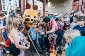 WDR Westdeutscher Rundfunk: &bdquo;Kleine Wunder&ldquo; begeistern Kinder und Familien beim 15. WDR-Aktionstag &bdquo;T&uuml;ren auf mit der Maus&ldquo;