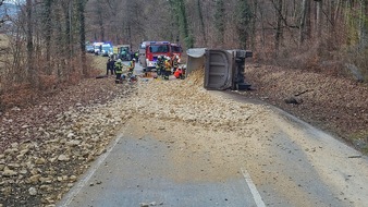 Freiwillige Feuerwehr Stockach: FW Stockach: Einsatz der Feuerwehr Abteilungen Eigeltingen, Reute und Stockach wegen Verkehrsunfall auf der L440