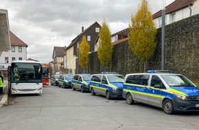 Polizei Homberg: POL-HR: Homberg/Fritzlar - Polizei führt Kontrollen an Schul- und Linienbussen durch - Mängel festgestellt