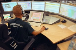Feuerwehr und Rettungsdienst Bonn: FW-BN: Verkehrsunfall zwischen Straßenbahn, Bus und Pkw verläuft glimpflich - keine Verletzten