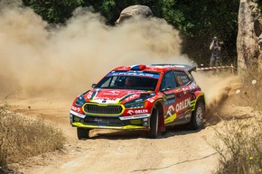 Rallye Italien Sardinien: überraschender WRC2-Heimsieg für italienische Škoda Fabia RS Rally2-Crew