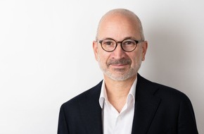 Universit&auml;t Duisburg-Essen: Buchvorstellung: Gesellschaft als Roman: Autor Steffen Martus zu Gast in Essen