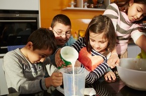 Children for a better World e.V.: 10 Jahre CHILDREN Mittagstisch - Mehr als nur eine warme Mahlzeit im Kampf gegen Kinderarmut in Deutschland