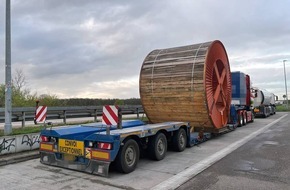 Polizeipräsidium Offenburg: POL-OG: Ottersweier, A5 - Schwertransport gestoppt