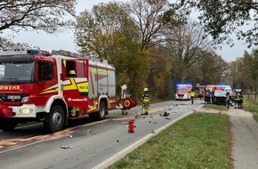 Kreisfeuerwehrverband Segeberg: FW-SE: Schwerer Verkehrsunfall auf der Henstedter Straße Ortsausgang Wakendorf II