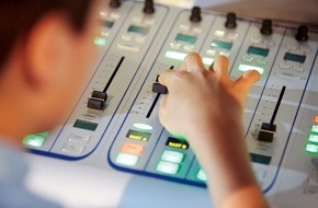 ARD Presse: Nachrichten machen statt nur liken: Medien verstehen, gestalten und prüfen lernen beim ARD Nachrichtentag am 5. Juni