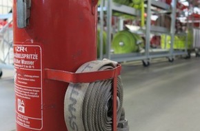 Feuerwehr Oberhausen: FW-OB: Feuerwehr rettet Bewohner aus verrauchter Wohnung