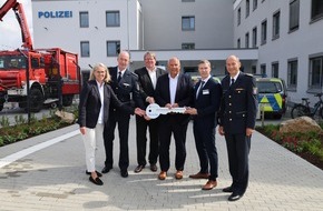 Polizeipr&auml;sidium Osthessen: POL-OH: Neue Polizeiliegenschaft in Alsfeld feierlich eingeweiht - Tag des Respekts begeistert zahlreiche Besucherinnen und Besucher