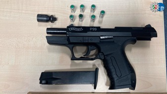 Polizeipr&auml;sidium Oberhausen: POL-OB: Aufmerksame Zeugen meldeten Person mit Schusswaffe