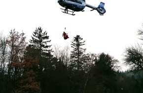 Polizeipräsidium Einsatz: POL-Einsatz: Gemeinsame Pressemitteilung der Feuerwehr Stuttgart und des Polizeipräsidiums Einsatz: Verletzter Arbeiter auf Sendemast mittels Polizeihubschrauber und Höhenrettung in Kaisersbach gerettet
