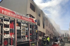 Polizeidirektion Pirmasens: POL-PDPS: Brand eines Mehrparteienhauses