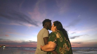 SAT.1: Liebe! Ohne Grenzen. SAT.1 zeigt "Amore unter Palmen" ab Montag, 28. April 2025