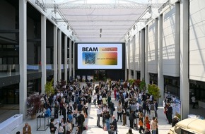 IDM S&uuml;dtirol: BEAM Summit 2026: Menschlichkeit statt Einheitsbrei / Beim Hospitality Gamechanger Summit in Bozen diskutierten Speaker &uuml;ber Authentizit&auml;t, Gemeinschaft und die Zukunft der Hospitality im KI-Zeitalter