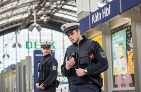 Bundespolizeidirektion Sankt Augustin: BPOL NRW: Einladung zum Fototermin: Neue Kolleginnen und Kollegen für die Kölner Bundespolizei