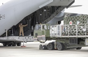PIZ Luftwaffe: Corona-Hilfe: Luftwaffe fliegt Sauerstofferzeugungsanlage nach Indien