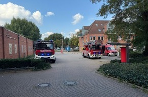Feuerwehr Schermbeck: FW-Schermbeck: Person in Wohnung