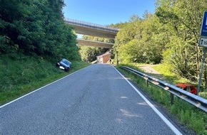 Polizeidirektion Kaiserslautern: POL-PDKL: Unfall auf der L 469 - Zwei Verletzte im Krankenhaus