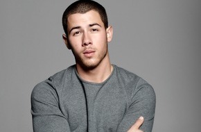 Universal International Division: US-Superstar Nick Jonas veröffentlicht zweites Soloalbum "Last Year Was Complicated" am 10. Juni 2016