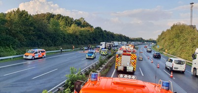 Feuerwehr Schwelm: FW-EN: Verkehrsunfall BAB 1