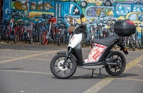 RheinEnergie AG: Kölner E-Moped-Sharing „rhingo“ – Pilotprojekt läuft Ende 2021 aus