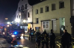 Feuerwehr Iserlohn: FW-MK: Kellerbrand am Kurt-Schumacher-Ring