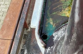 Polizei Duisburg: POL-DU: Austretender Diesel sorgt für Einsatz
