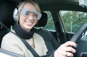 Ford-Werke GmbH: Ford-Umfrage: Riskanter Alkoholkonsum bei jungen Autofahrern; "Trunkenheits-Anzug" simuliert Alkoholeinfluss (FOTO)
