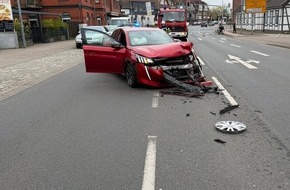 Freiwillige Feuerwehr der Stadt Bergen: FFW Bergen: Verkehrsunfall mit zwei PKW