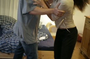 Polizeiinspektion Stade: POL-STD: Informationsabend zum Thema "H&auml;usliche Gewalt" - Polizei Buxtehude l&auml;dt ins Freizeithaus ein