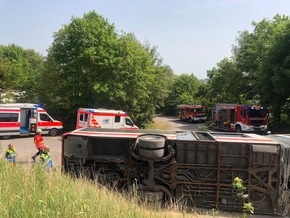 FW Helmstedt: Traumatag 2022 - Feuerwehr und Rettungsdienst üben Zusammenarbeit