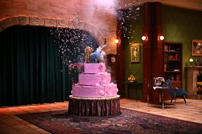 Live improvisierte Mörderjagd mit Top-Quote: &quot;Tödliches Spiel - Das Live-Krimi-Dinner&quot; begeisterte das Publikum im Ersten