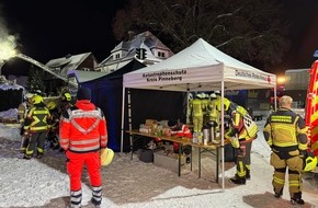 Kreisfeuerwehrverband Pinneberg: FW-PI: Gro&szlig;brand in Mehrfamilienhaus - umfangreicher Feuerwehreinsatz in Rellingen