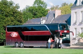 Ferienverein / Association Vacances: EUROBUS betreibt neu Car Rouge