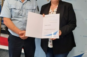 Bundespolizeiinspektion Magdeburg: BPOLI MD: Bundespolizei ehrt Kundenbetreuerin für geleistete Zivilcourage
