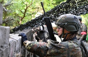 PIZ Heer: Heimatschutzdivision &uuml;bt erstmals im freien Gel&auml;nde