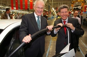 Ford-Werke GmbH: Ford: Ministerpräsident Dr. Jürgen Rüttgers besuchte Fiesta/Fusion-Produktion in Köln