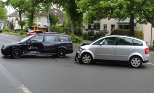 Polizei Hagen: POL-HA: Verkehrsunfall auf der Hohenlimburger Straße