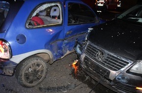 Polizeidirektion Kaiserslautern: POL-PDKL: Vorfahrtsverletzung - ein verletztes Kind - zweimal Totalschaden
