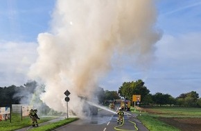Feuerwehr Mettmann: FW Mettmann: +++ LKW Brand auf dem S&uuml;dring +++